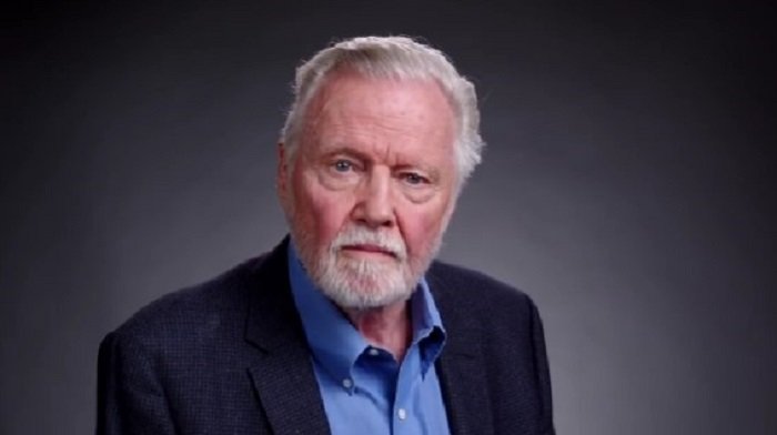 You are currently viewing Hollywood Conservative Jon Voight Calls On Joe Biden To Be Impeached