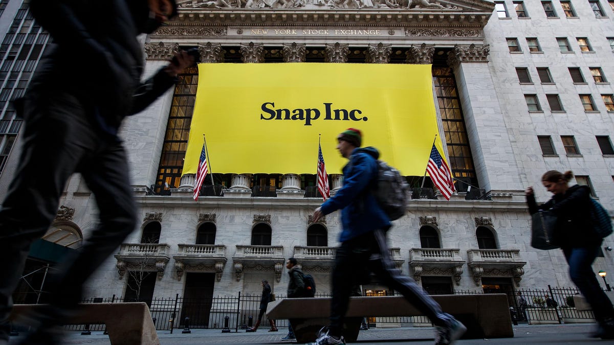 You are currently viewing Snap Stock Plunges 25% After Posting $422 Million Q2 Loss